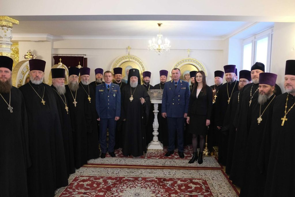 Таможенники передали Брестской епархии Белорусской Православной Церкви ценную старинную икону.
