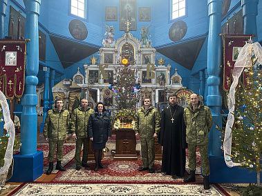 21 января 2026 года храм святого апостола Луки в г. п. Домачево Брестского района посетили сотрудники отделения пограничного контроля «Домачево».