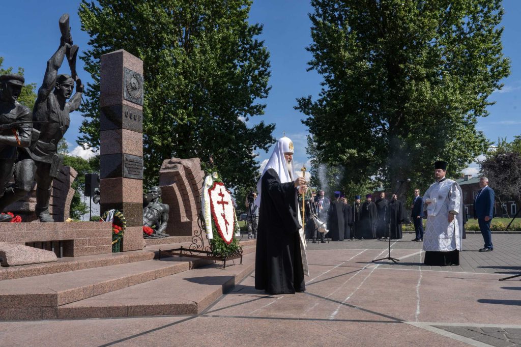 Святейший Патриарх Кирилл совершил литию в Брестской крепости.