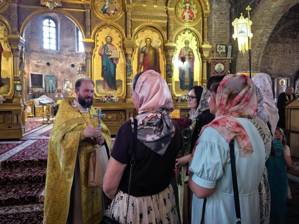 Сегодня свой 45-ий юбилей отмечает настоятель гарнизонного храма протоиерей Виталий Хоновец! Поздравляем!!!