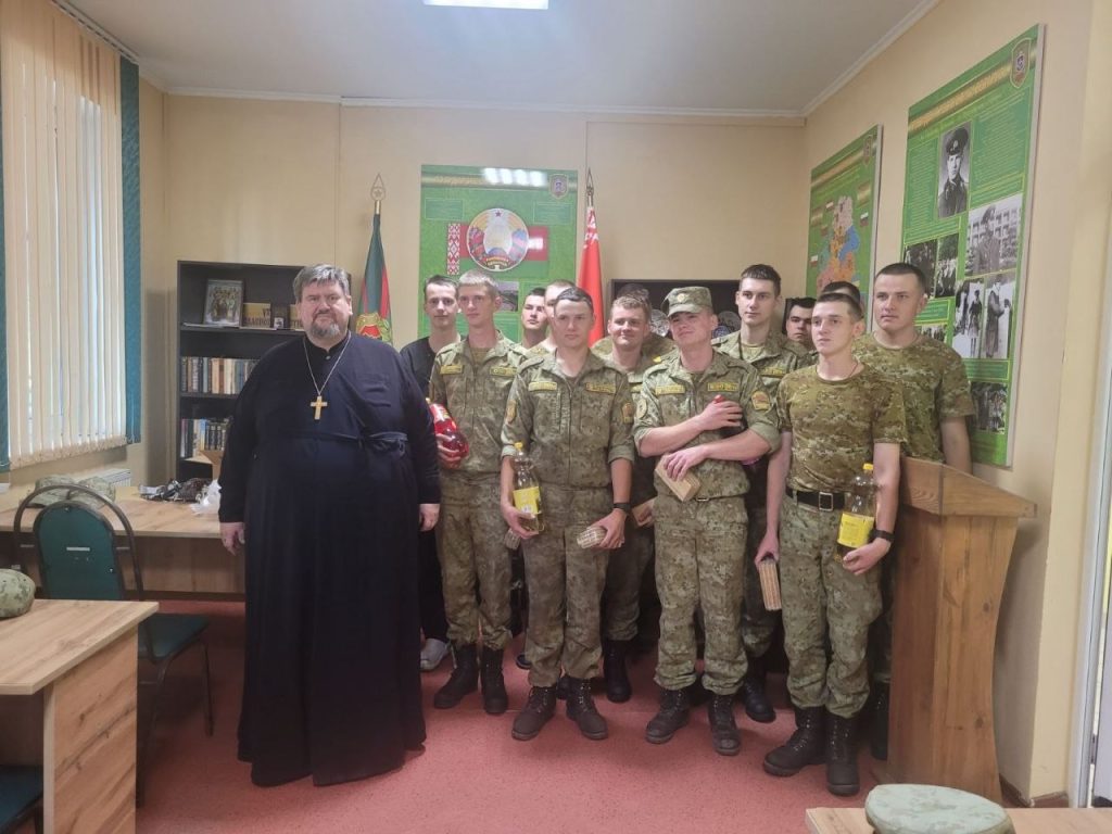 «О недопущении неуставных взаимотношений в воинском коллективе».
